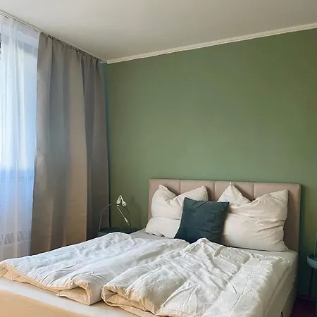Schoenes Mit Parkplatz & 24h Checkin Apartment *